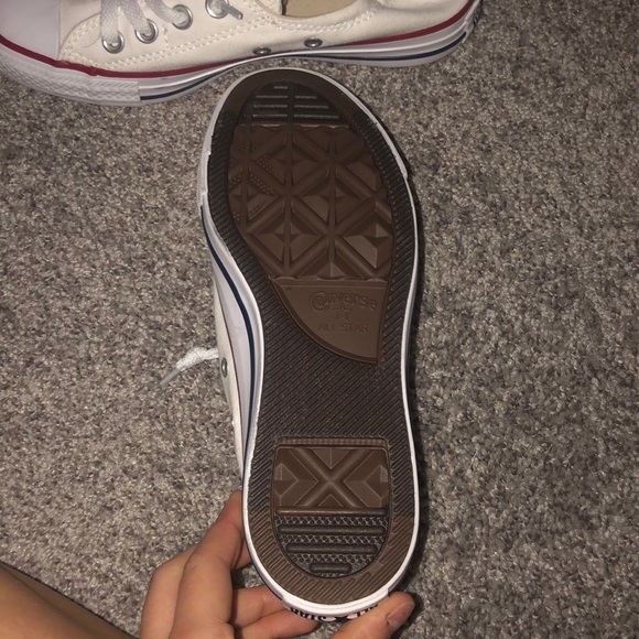 Converse - Picture 2 of 3